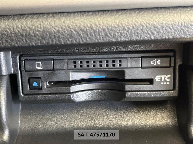 Toyota CROWN SEDAN 2018-05 7615836-13