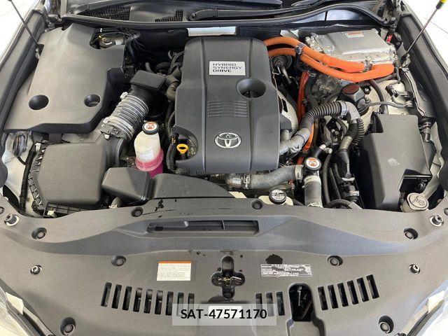 Toyota CROWN SEDAN 2018-05 7615836-19