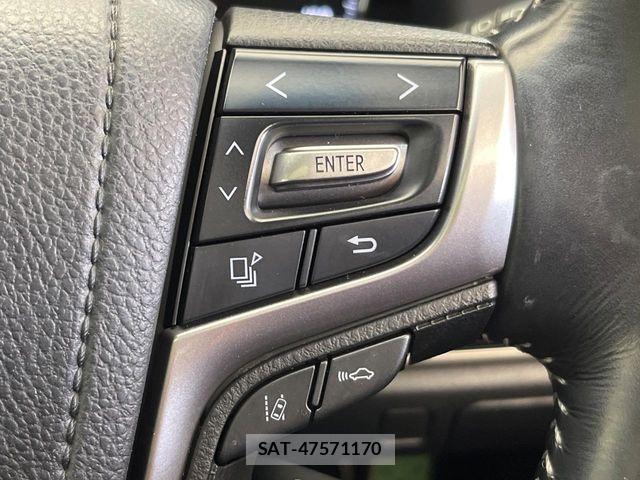 Toyota CROWN SEDAN 2018-05 7615836-5