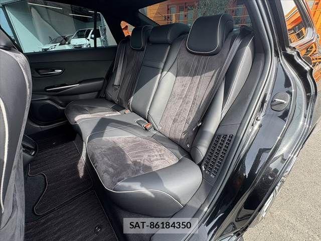 Toyota CROWN SEDAN 2018-07 7615827-17