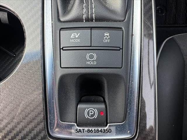 Toyota CROWN SEDAN 2018-07 7615827-23