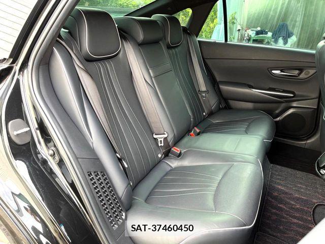 Toyota CROWN SEDAN 2019-12 7615831-11