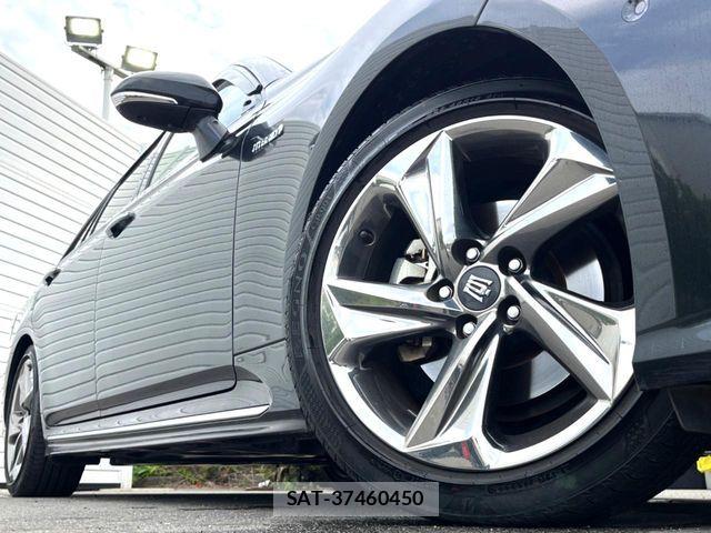 Toyota CROWN SEDAN 2019-12 7615831-15