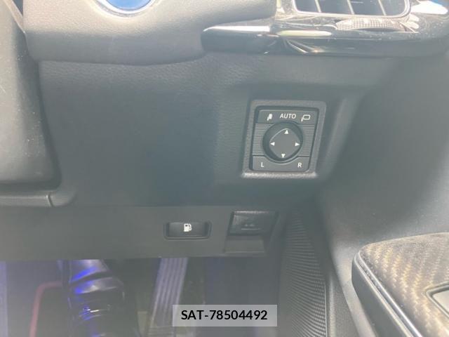 Toyota CROWN SEDAN 2020-07 7615851-13