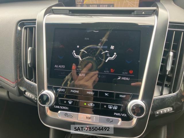 Toyota CROWN SEDAN 2020-07 7615851-17