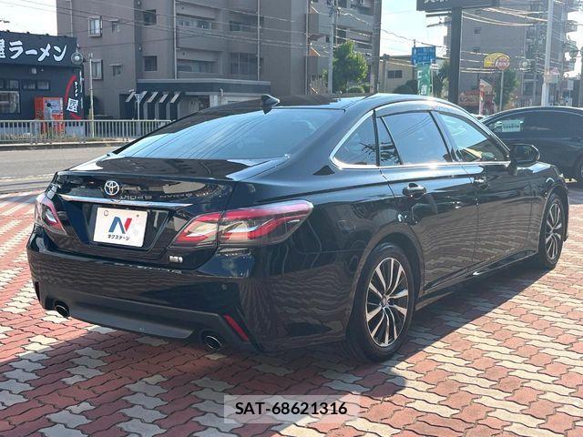 Toyota CROWN SEDAN 2020-10 7615845-16