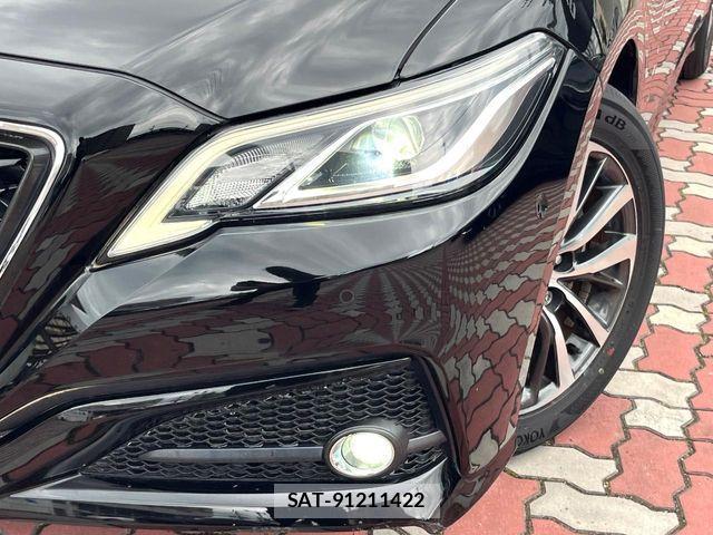 Toyota CROWN SEDAN 2019-03 7615847-11