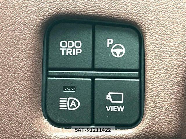 Toyota CROWN SEDAN 2019-03 7615847-3