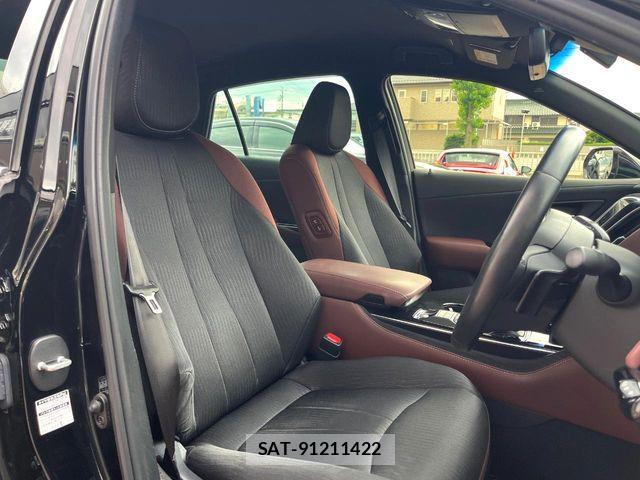 Toyota CROWN SEDAN 2019-03 7615847-7