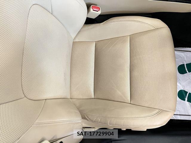 Toyota CROWN SEDAN 2017-10 7615859-18