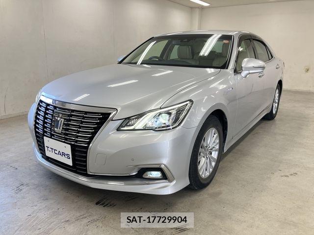 Toyota CROWN SEDAN 2017-10 7615859-23