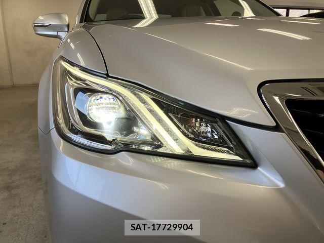 Toyota CROWN SEDAN 2017-10 7615859-25