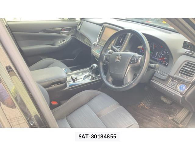 Toyota CROWN SEDAN 2013-09 7615858-11