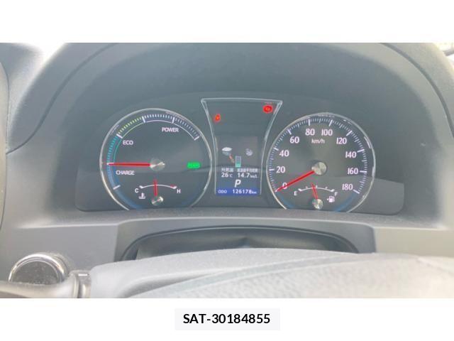 Toyota CROWN SEDAN 2013-09 7615858-17