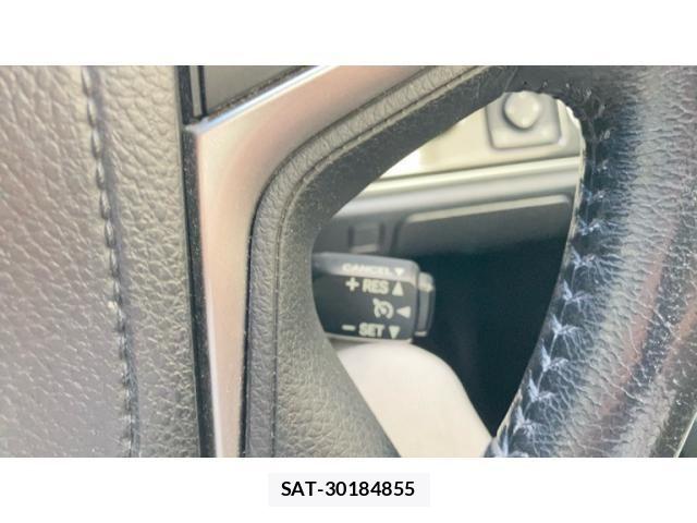 Toyota CROWN SEDAN 2013-09 7615858-21