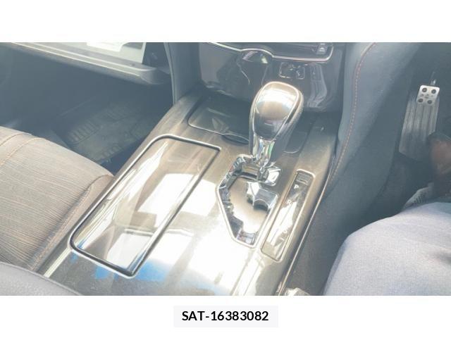Toyota CROWN SEDAN 2013-08 7615857-23