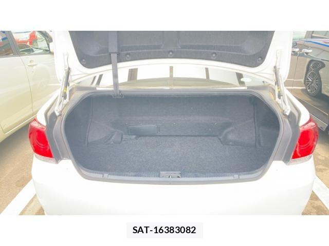 Toyota CROWN SEDAN 2013-08 7615857-24