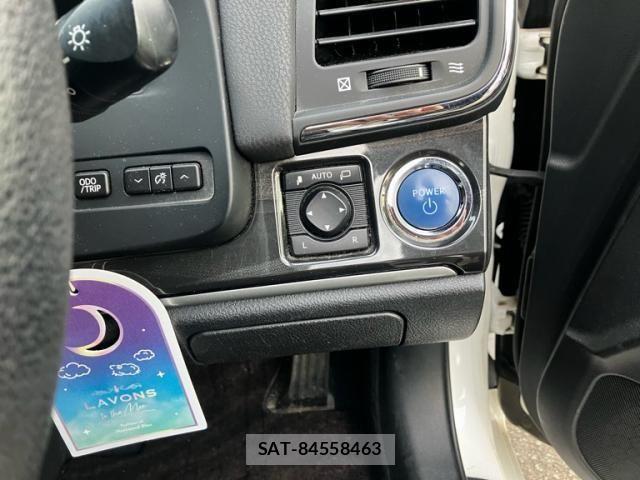 Toyota CROWN SEDAN 2013-08 7615861-14