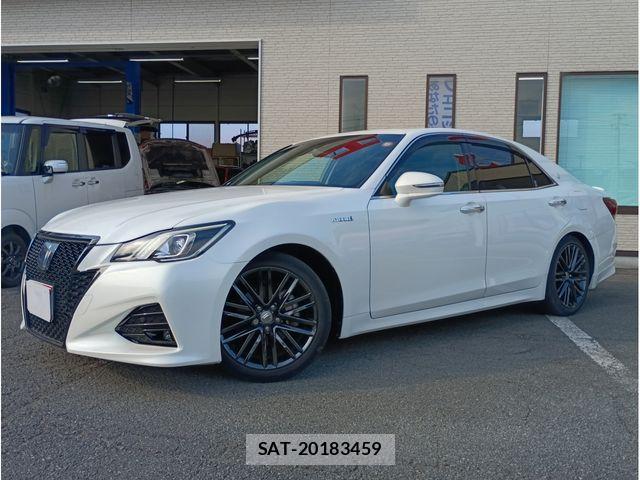 Toyota CROWN SEDAN 2017-11 7615856-0