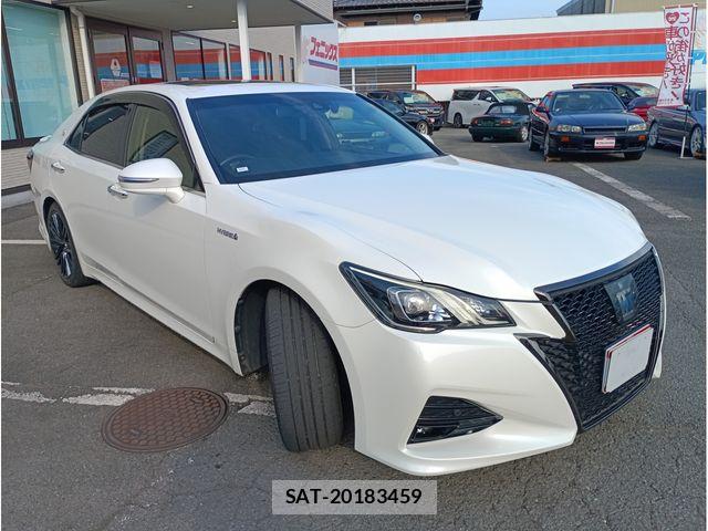 Toyota CROWN SEDAN 2017-11 7615856-2