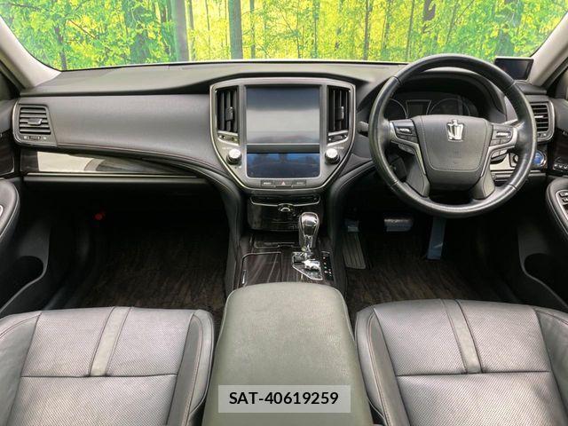 Toyota CROWN SEDAN 2015-10 7615850-1