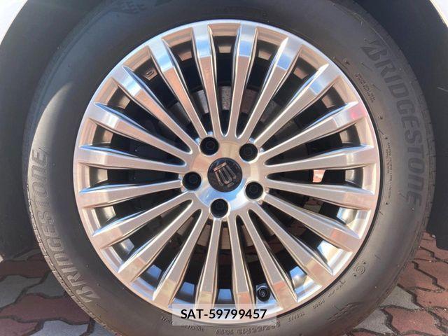 Toyota CROWN SEDAN 2024-11 7615822-12