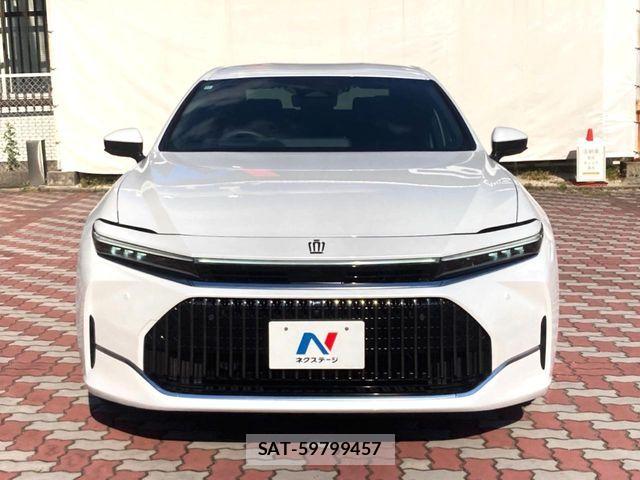 Toyota CROWN SEDAN 2024-11 7615822-13