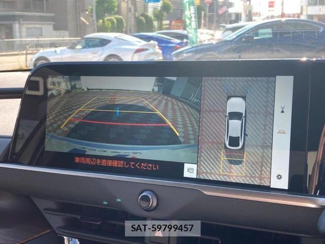 Toyota CROWN SEDAN 2024-11 7615822-3