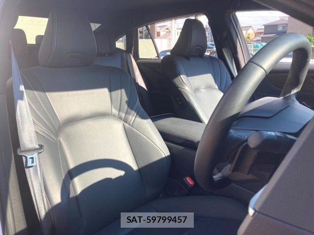 Toyota CROWN SEDAN 2024-11 7615822-7
