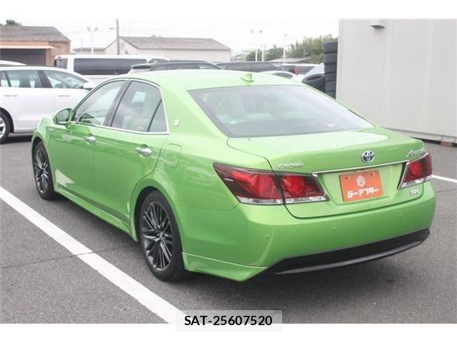 Toyota CROWN SEDAN 2015-06 7615853-11
