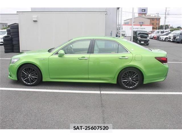 Toyota CROWN SEDAN 2015-06 7615853-12