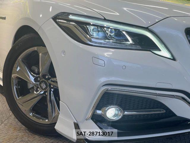 Toyota CROWN SEDAN 2019-08 7615825-13