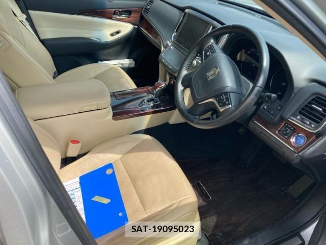 Toyota CROWN SEDAN 2013-03 7615860-18