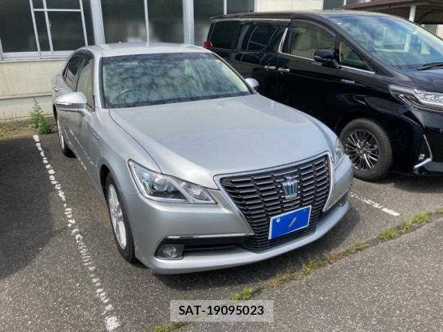 Toyota CROWN SEDAN 2013-03 7615860-1