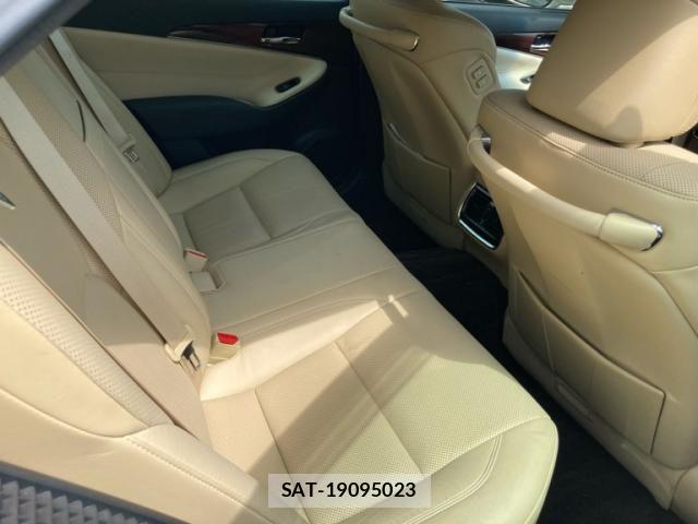 Toyota CROWN SEDAN 2013-03 7615860-19