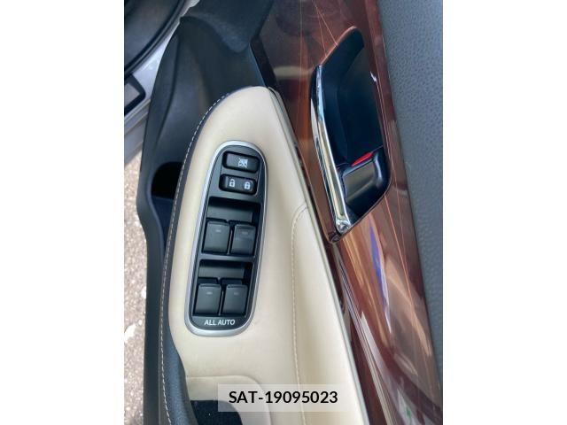 Toyota CROWN SEDAN 2013-03 7615860-24