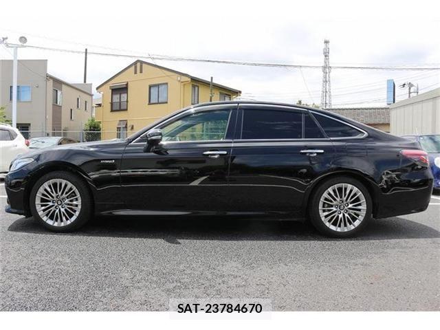 Toyota CROWN SEDAN 2020-05 7615846-11