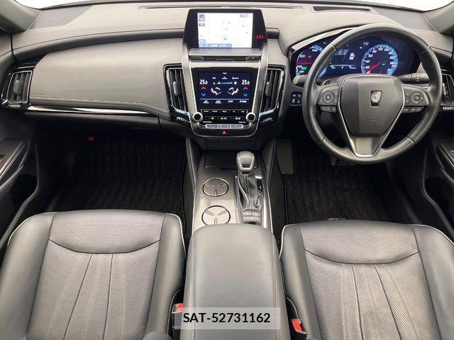 Toyota CROWN SEDAN 2018-08 7615826-1