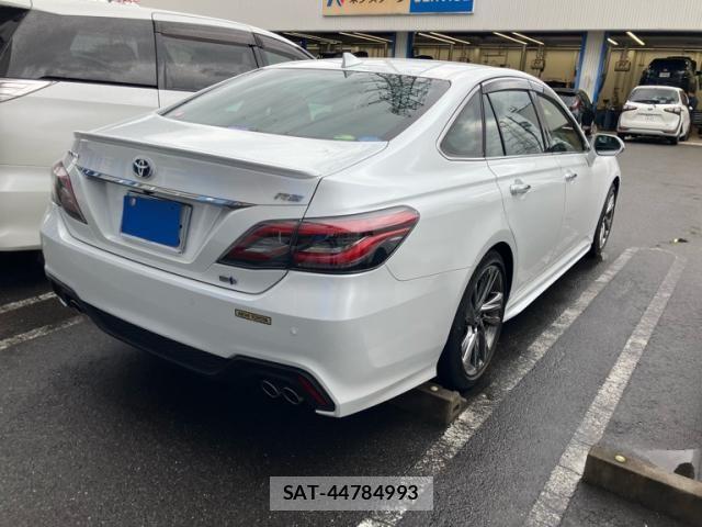 Toyota CROWN SEDAN 2021-01 7615824-2
