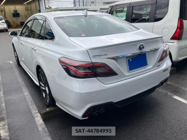 Toyota CROWN SEDAN 2021-01 7615824-3