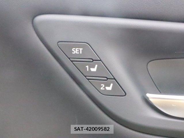 Toyota CROWN SEDAN 2019-09 7615838-4