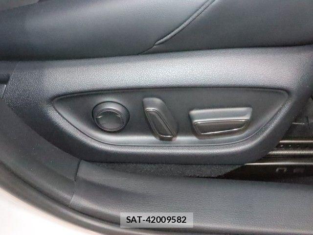 Toyota CROWN SEDAN 2019-09 7615838-5