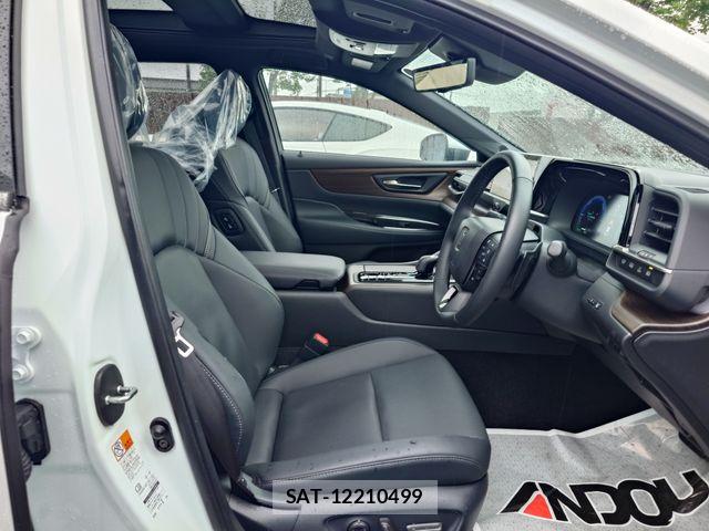 Toyota CROWN SEDAN 2025-01 7722197-9