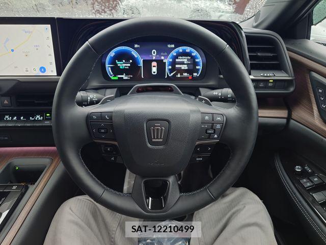 Toyota CROWN SEDAN 2025-01 7722197-13