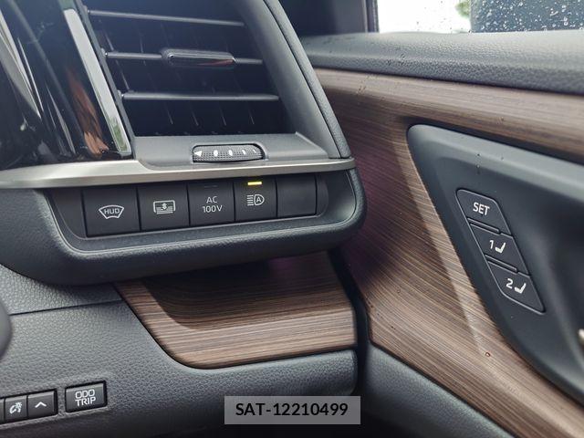 Toyota CROWN SEDAN 2025-01 7722197-20