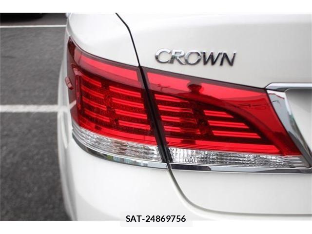 Toyota CROWN SEDAN 2014-09 7722254-27