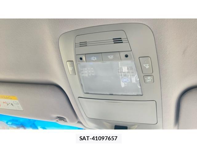 Toyota CROWN SEDAN 2015-09 7722253-24