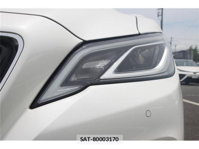 Toyota CROWN SEDAN 2018-07 7722236-12