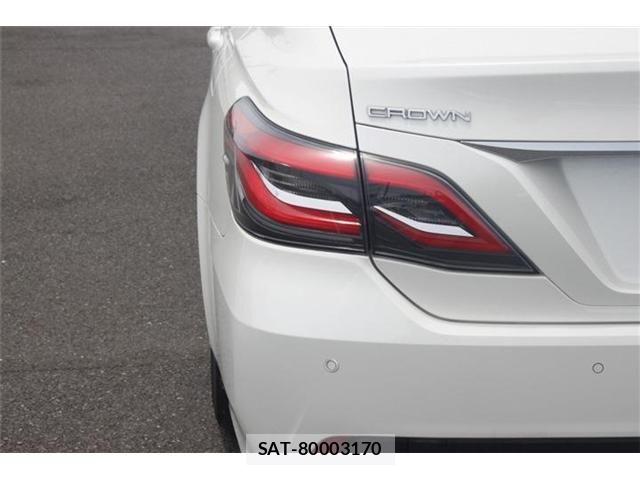 Toyota CROWN SEDAN 2018-07 7722236-16