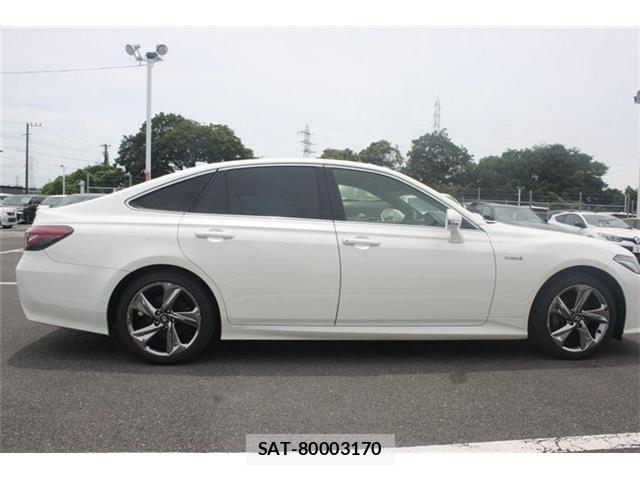 Toyota CROWN SEDAN 2018-07 7722236-22